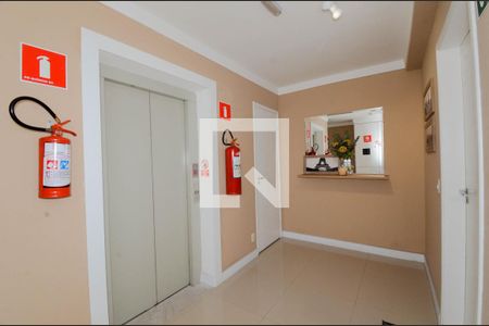 Hall de Entrada de apartamento à venda com 2 quartos, 62m² em Macedo, Guarulhos