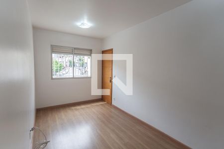 Sala de apartamento para alugar com 2 quartos, 55m² em Santa Efigênia, Belo Horizonte