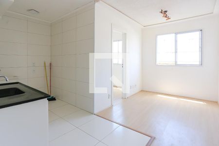 Sala/Cozinha/Área de Serviço de apartamento para alugar com 2 quartos, 35m² em Jaguaré, São Paulo