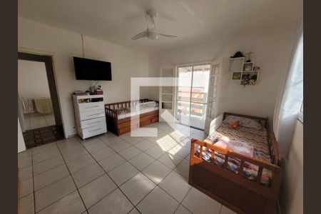 Casa à venda com 6 quartos, 218m² em Piratininga, Niterói