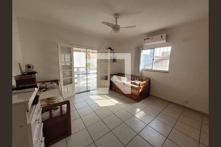 Casa à venda com 6 quartos, 218m² em Piratininga, Niterói