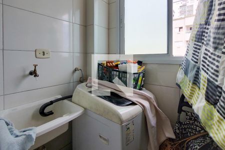 Área de Serviço de apartamento para alugar com 2 quartos, 70m² em Vila Assuncao, Praia Grande