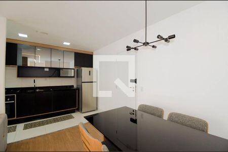 Sala de apartamento para alugar com 2 quartos, 58m² em Picanço, Guarulhos