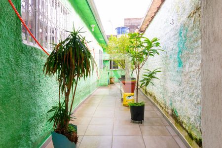 Garagem de casa à venda com 3 quartos, 300m² em Vila Santa Clara, São Paulo