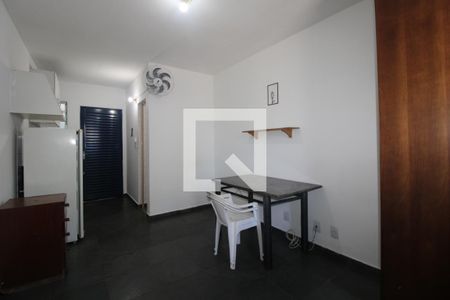 Quarto de kitnet/studio para alugar com 1 quarto, 30m² em Jardim Santa Genebra Ii (barao Geraldo), Campinas