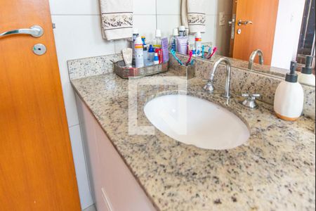 Banheiro do Quarto 1 de apartamento à venda com 3 quartos, 125m² em Vila Assunção, Santo André
