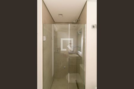 Banheiro de kitnet/studio para alugar com 1 quarto, 20m² em Vila Gomes Cardim, São Paulo