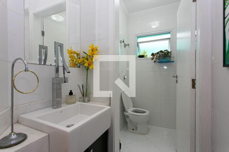 Lavabo de casa para alugar com 4 quartos, 400m² em Jardim Textil, São Paulo