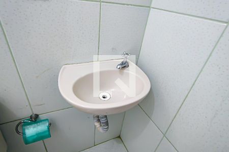 banheiro de casa de condomínio para alugar com 1 quarto, 50m² em Jacarepaguá, Rio de Janeiro