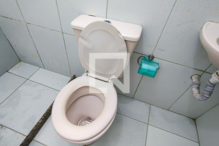 banheiro de casa de condomínio para alugar com 1 quarto, 50m² em Jacarepaguá, Rio de Janeiro