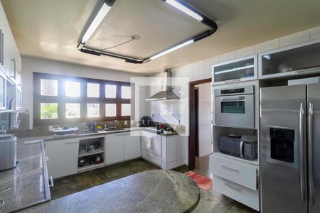Cozinha de casa para alugar com 4 quartos, 2700m² em Copacabana, Belo Horizonte