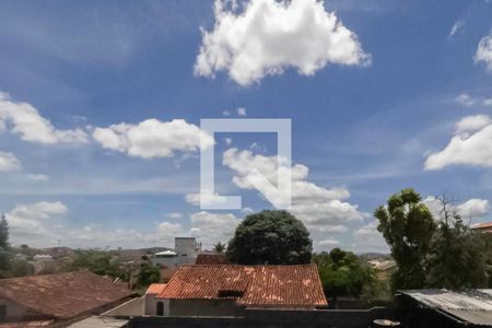 Vista da suíte 2 de casa para alugar com 4 quartos, 2700m² em Copacabana, Belo Horizonte