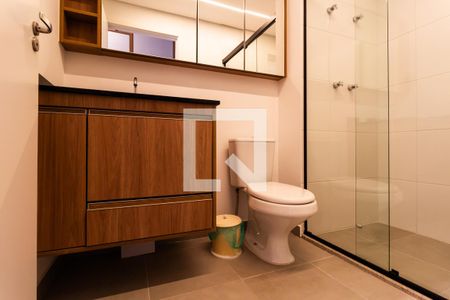 Banheiro de kitnet/studio à venda com 1 quarto, 27m² em Perdizes, São Paulo