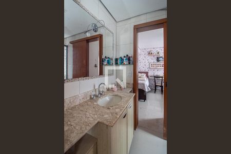 Banheiro de apartamento à venda com 2 quartos, 83m² em Jardim Botânico, Porto Alegre