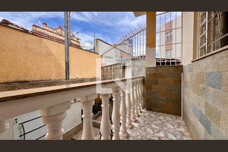 Varanda de casa para alugar com 4 quartos, 310m² em Colégio Batista, Belo Horizonte