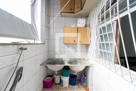 Área de serviço  de casa à venda com 3 quartos, 200m² em Alto Caiçaras, Belo Horizonte
