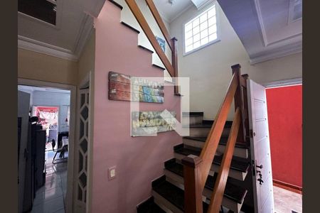 Casa à venda com 4 quartos, 200m² em Jardim Zaira, Guarulhos