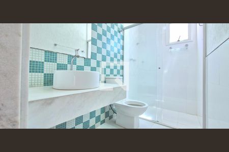 Banheiro suíte 3 de casa de condomínio para alugar com 5 quartos, 1010m² em Condados da Lagoa, Lagoa Santa