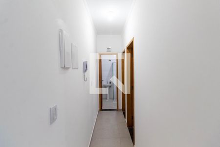 Corredor de apartamento para alugar com 2 quartos, 38m² em Vila Granada, São Paulo