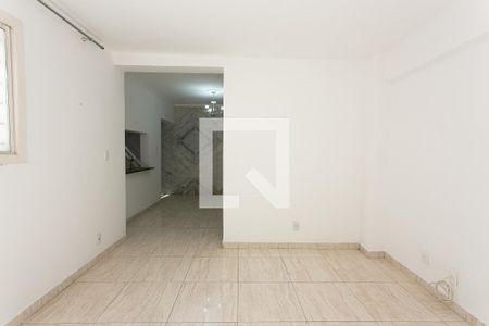 Sala 2 de casa para alugar com 2 quartos, 65m² em Vila Santo Estevão, São Paulo