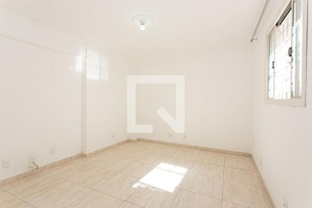 Sala 2 de casa para alugar com 2 quartos, 65m² em Vila Santo Estevão, São Paulo