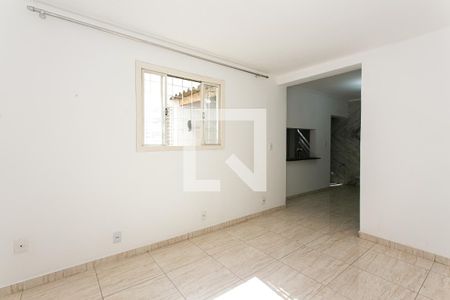 Sala 2 de casa para alugar com 2 quartos, 65m² em Vila Santo Estevão, São Paulo