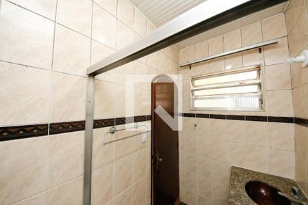 Banheiro 2 de casa à venda com 2 quartos, 200m² em Vila California, São Paulo