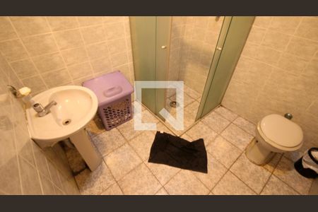 Banheiro Social de casa à venda com 3 quartos, 450m² em Vila Bela, São Paulo