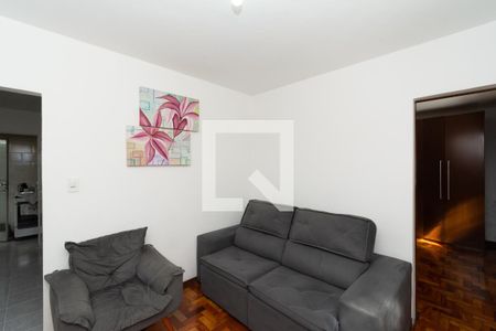 Sala de casa à venda com 3 quartos, 360m² em Novo Riacho, Contagem