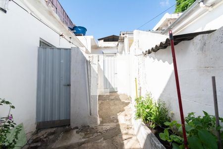 Casas Fundos de casa à venda com 3 quartos, 360m² em Novo Riacho, Contagem