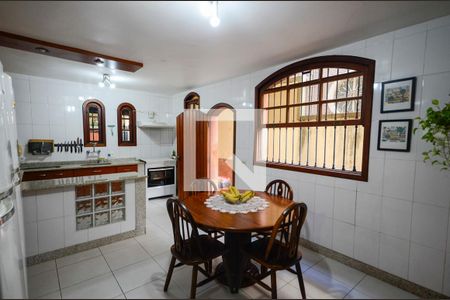 Cozinha de casa à venda com 4 quartos, 574m² em Grajaú, Rio de Janeiro