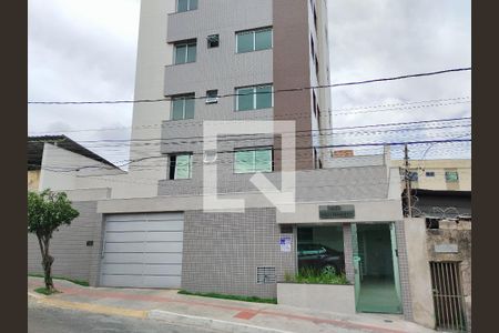 Fachada + Placa de apartamento à venda com 2 quartos, 60m² em Novo Eldorado, Contagem