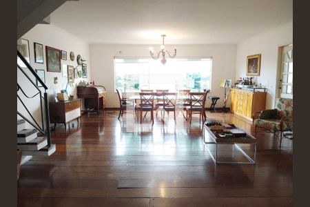 Casa à venda com 4 quartos, 430m² em Vila Mariana, São Paulo