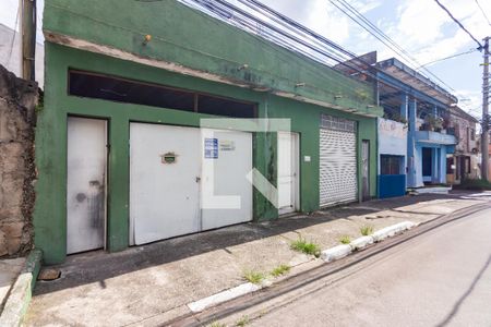 Fachada de casa à venda com 6 quartos, 250m² em Veloso, Osasco