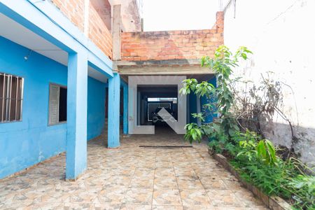 Garagem de casa à venda com 6 quartos, 250m² em Veloso, Osasco