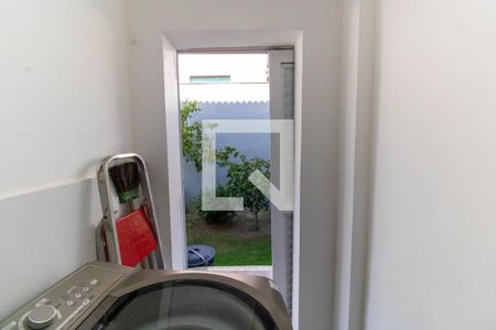 Área de Serviço de casa à venda com 5 quartos, 296m² em Camboinhas, Niterói
