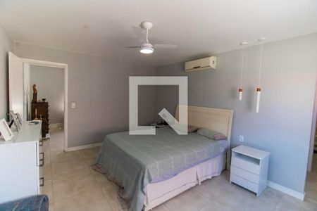 Suíte 1 de casa à venda com 5 quartos, 296m² em Camboinhas, Niterói