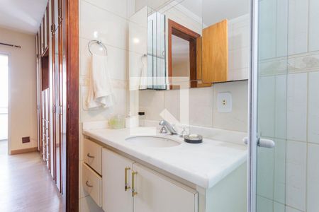 Banheiro do Quarto 2 de apartamento à venda com 4 quartos, 180m² em Moema, São Paulo