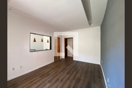 Sala de casa à venda com 4 quartos, 250m² em Pilares Frente, Rio de Janeiro