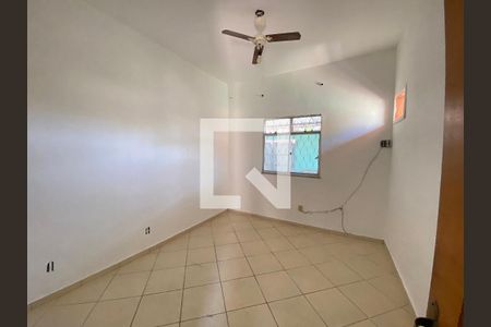 Quarto 1 de casa à venda com 4 quartos, 250m² em Pilares Frente, Rio de Janeiro