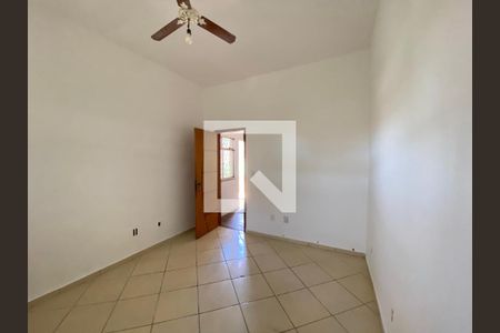Quarto 1 de casa à venda com 4 quartos, 250m² em Pilares Frente, Rio de Janeiro