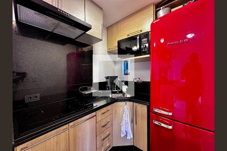 Cozinha de apartamento à venda com 1 quarto, 34m² em Brooklin Novo, São Paulo