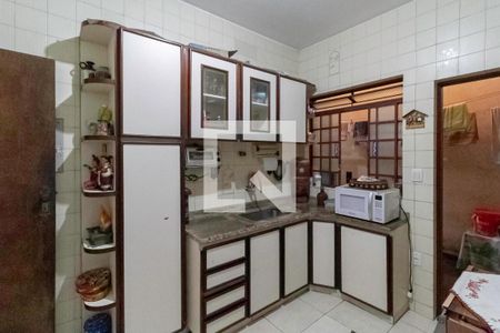 Cozinha de casa à venda com 3 quartos, 210m² em Santa Branca, Belo Horizonte