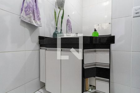 Banheiro social 1 de casa à venda com 3 quartos, 210m² em Santa Branca, Belo Horizonte