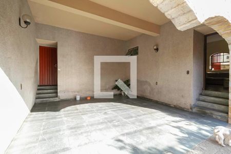 Garagem de casa à venda com 3 quartos, 210m² em Santa Branca, Belo Horizonte