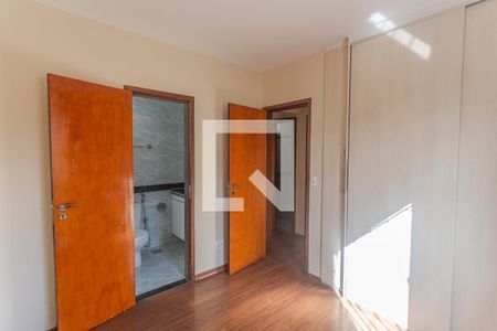 Suíte  de apartamento à venda com 2 quartos, 150m² em Floresta, Belo Horizonte
