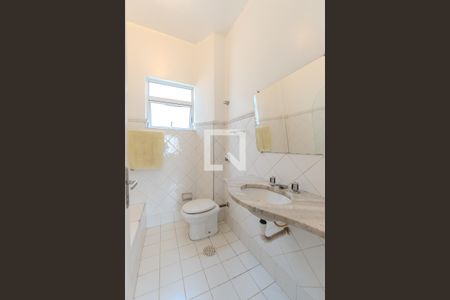 Banheiro de apartamento para alugar com 1 quarto, 54m² em Bela Vista, São Paulo