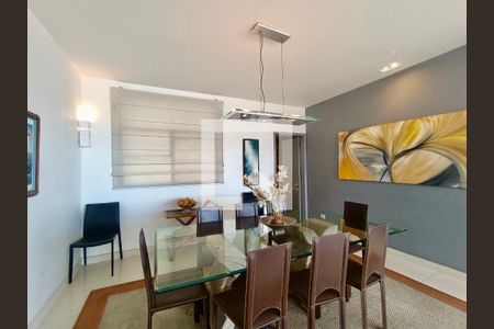 Sala de apartamento à venda com 2 quartos, 250m² em Copacabana, Rio de Janeiro