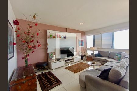 Sala de apartamento à venda com 2 quartos, 250m² em Copacabana, Rio de Janeiro
