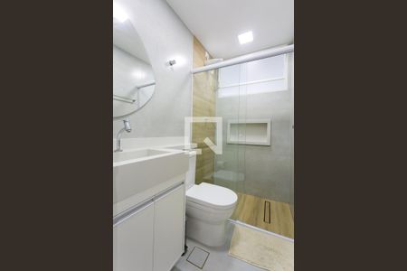 Banheiro de apartamento à venda com 3 quartos, 100m² em Vila Progredior, São Paulo